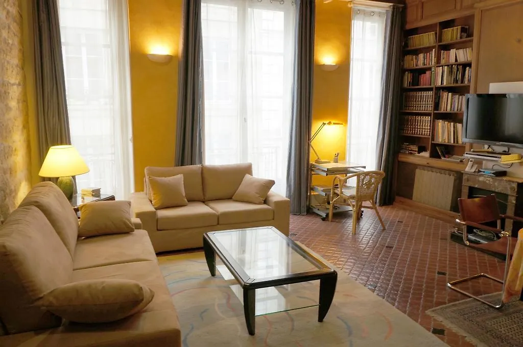 Le 38, Rue Saint-louis En L'ile